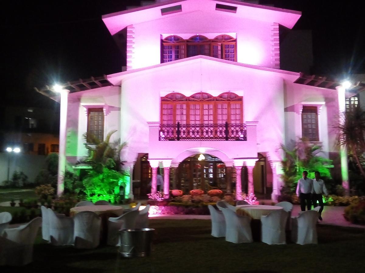 Celebration Hotel And Resort Rewa Экстерьер фото